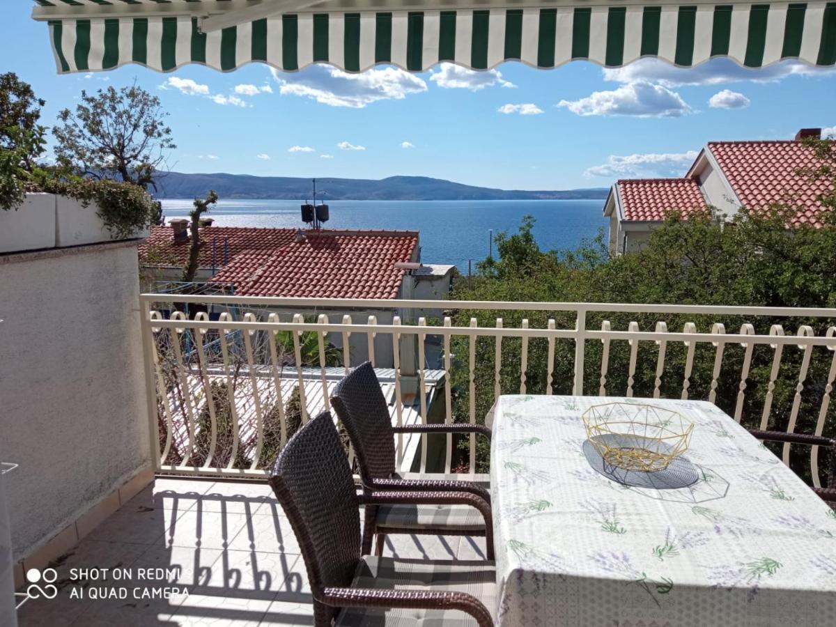 Apartments With A Parking Space Novi Vinodolski - 15823 Екстериор снимка